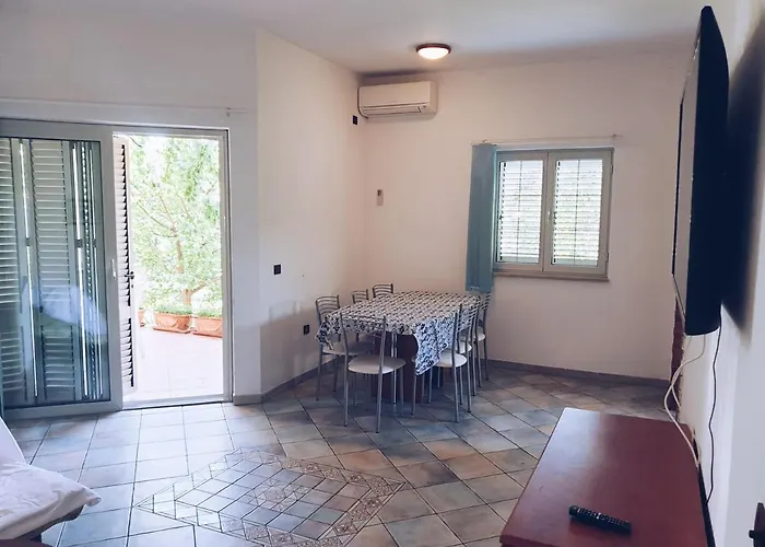 Dubravka * ロパール